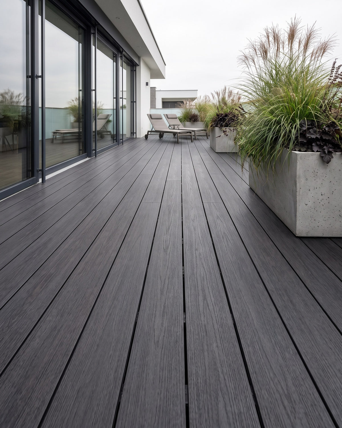 PISO DECK WPC EXTERIOR 2900×140×22MM | CHARCOAL | BOLSA 3 PIEZAS