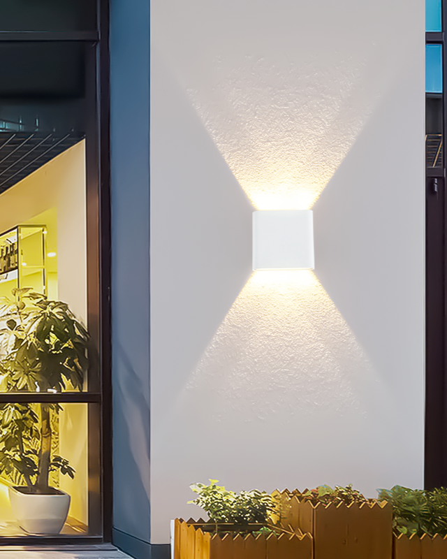 LÁMPARA DE PARED EXTERIOR BLANCA LED 6W 3000K