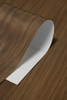 PAPEL VINIL ADHESIVO - 1.22M X 25.00M - MADERA NOGAL MEDIO